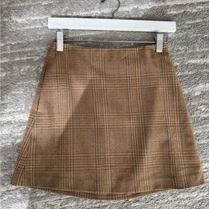 Aritzia Wilfred Tan Plaid A-Line Skirt with Pockets